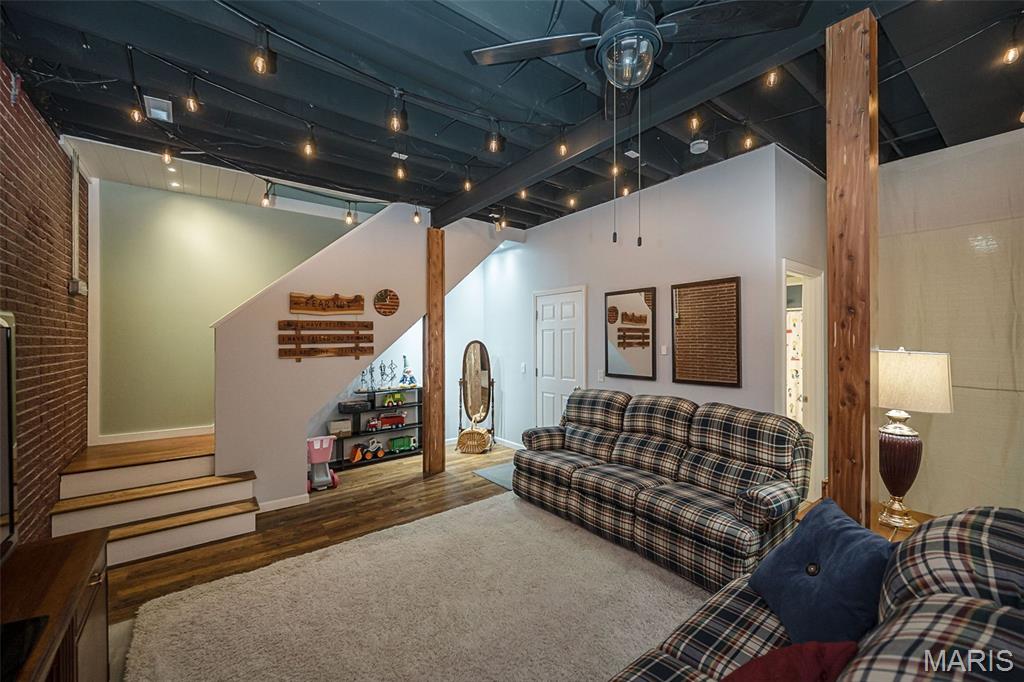 1529 Paradise Valley Drive High Ridge, MO 63049 - Photo 41 of 69