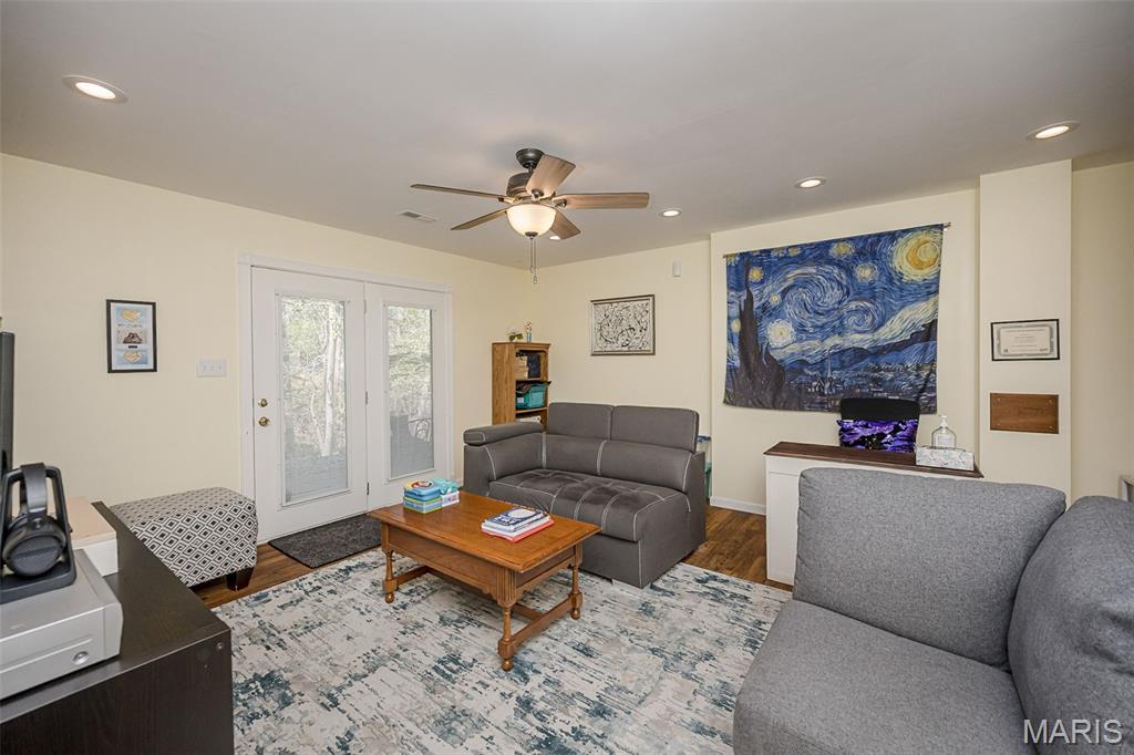 1529 Paradise Valley Drive High Ridge, MO 63049 - Photo 48 of 69