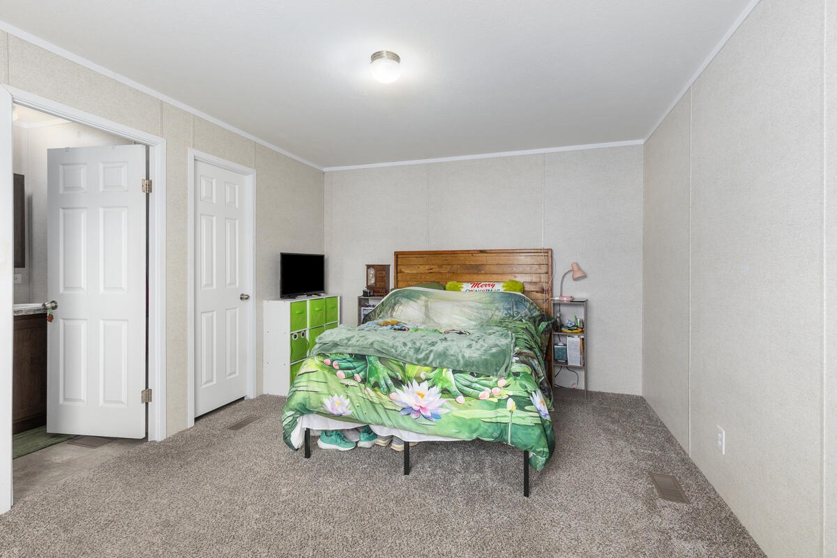 360 East Tuttle Road, Unit 121 Ionia, MI 48846 - Photo 11 of 20