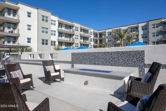 $1,674 | 15510 North La Cometa Avenue, Unit A2, Surprise, AZ 85374