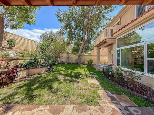 $1,150,000 | 7204 University Drive, Moorpark, CA 93021