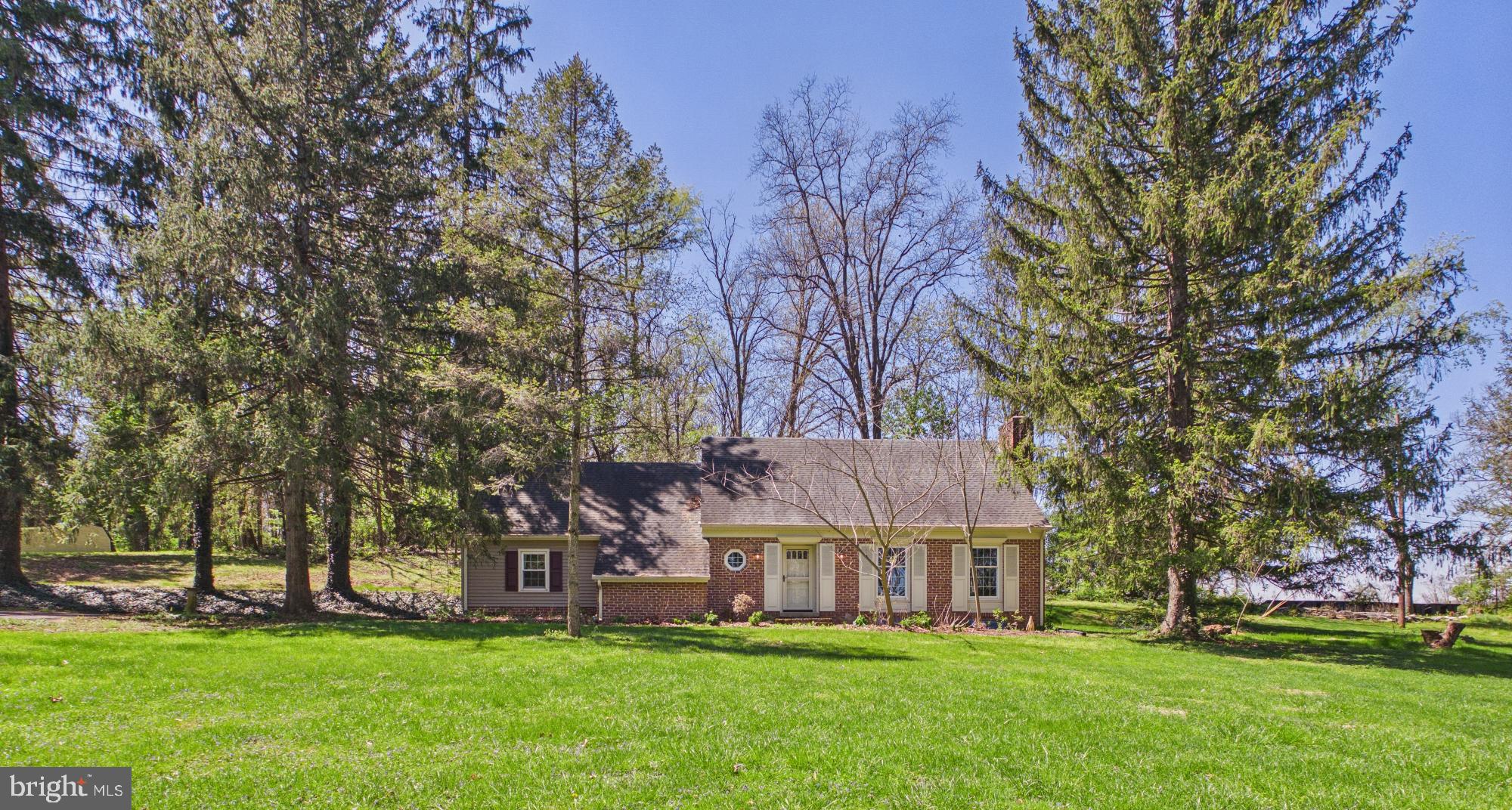 372 Burnt House Road Carlisle, PA 17015 - Photo 1 of 55