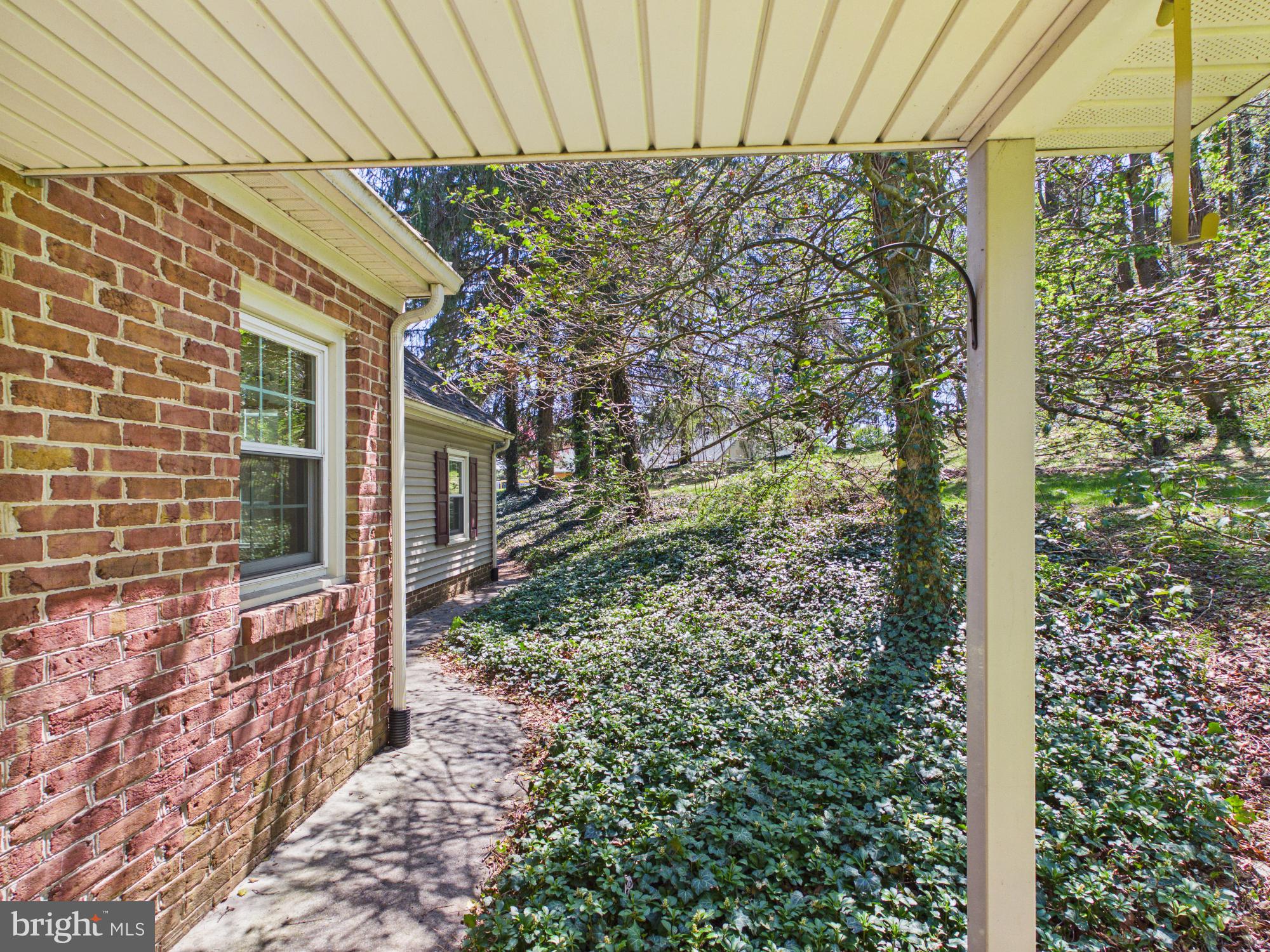 372 Burnt House Road Carlisle, PA 17015 - Photo 17 of 55