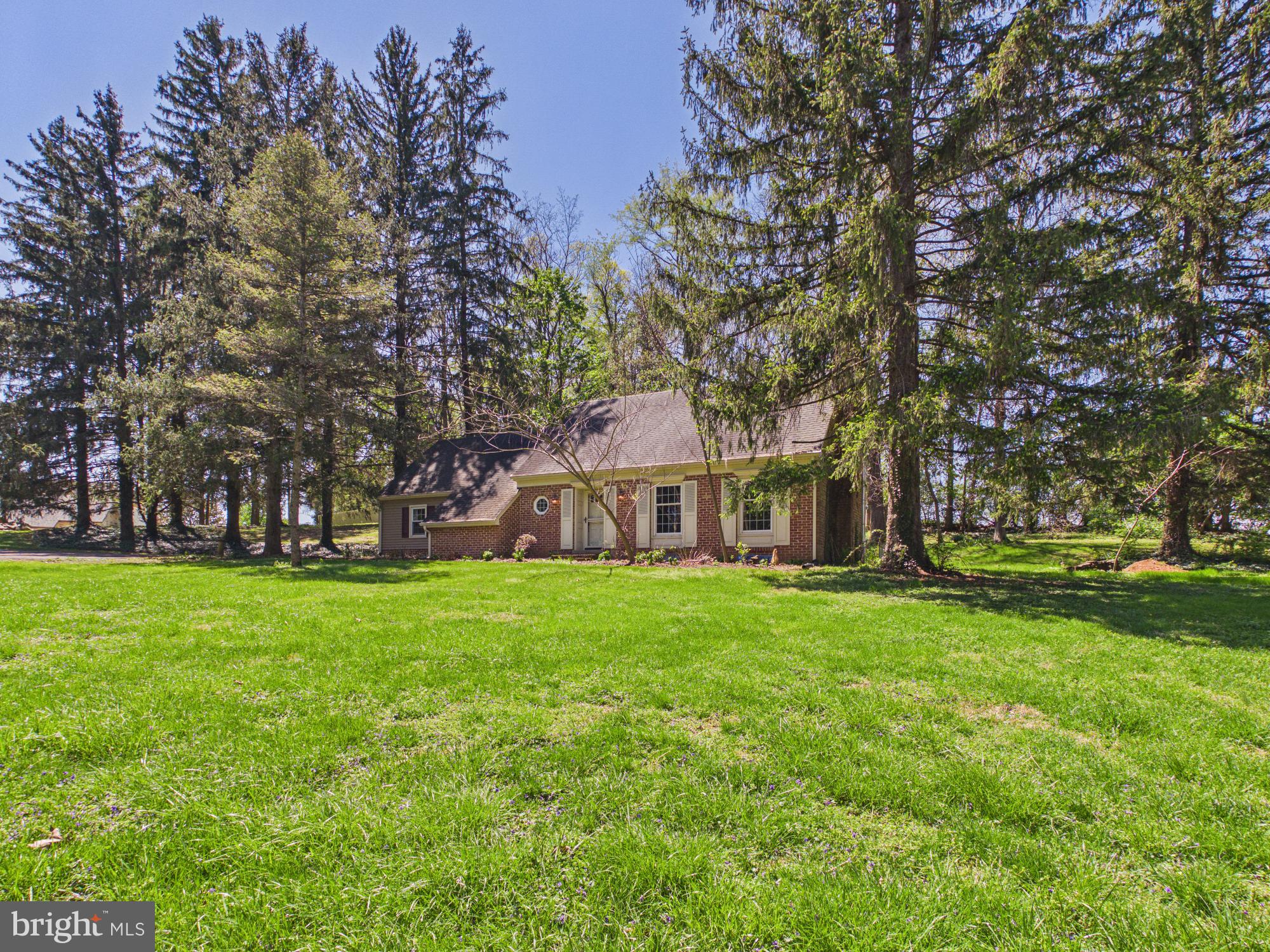 372 Burnt House Road Carlisle, PA 17015 - Photo 2 of 55
