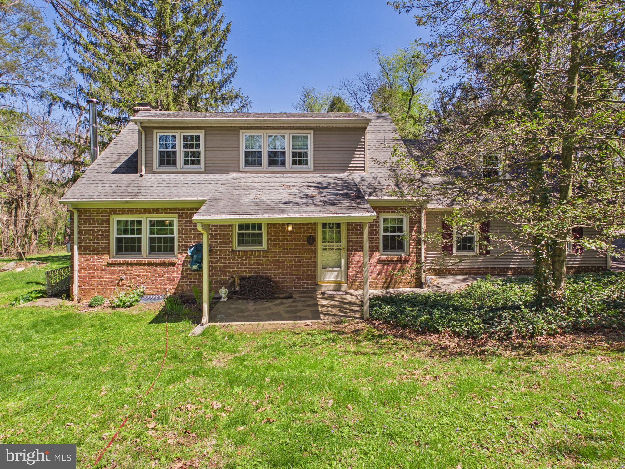 372 Burnt House Road Carlisle, PA 17015 - Photo 3 of 55