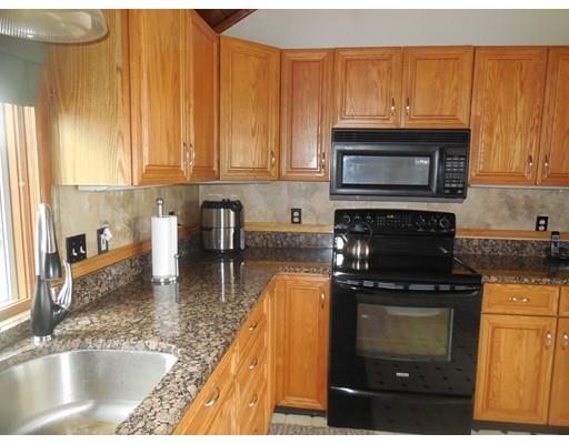 48 Pequot Point Road Westfield, MA 01085 - Photo 3 of 23