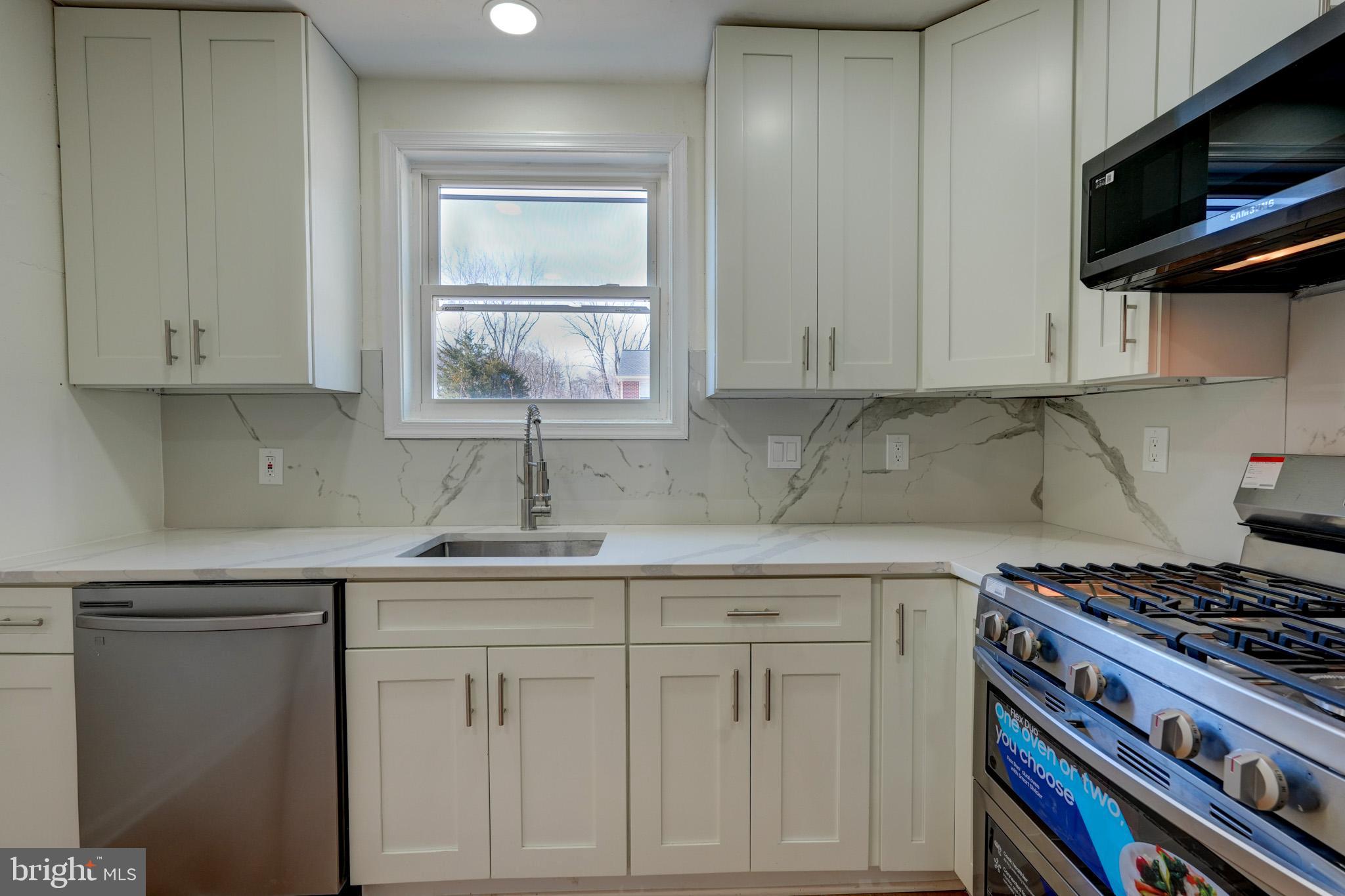 14434 Bel Pre Drive Silver Spring, MD 20906 - Photo 6 of 30