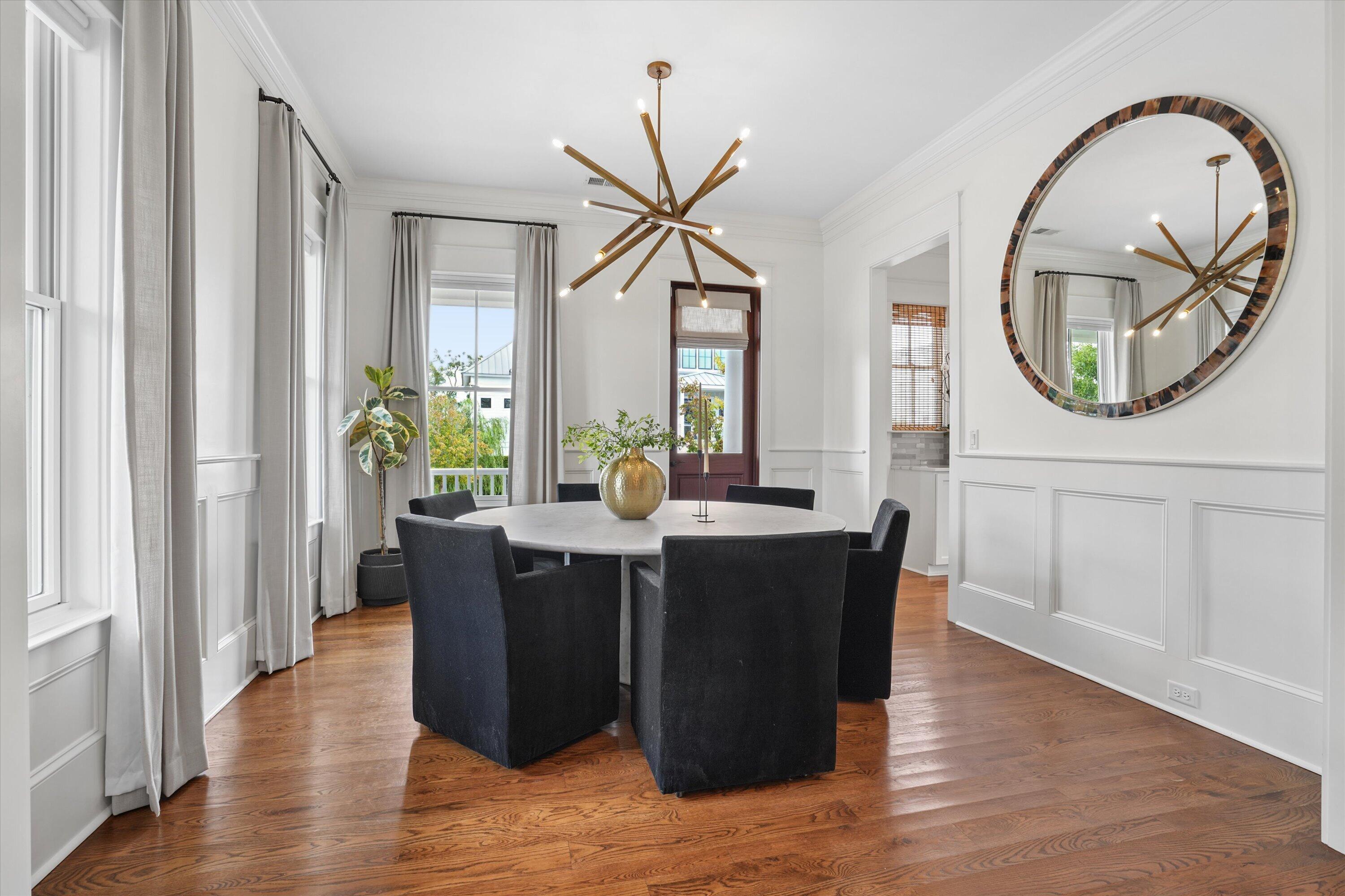 305 Apprentice Street Charleston, SC 29492 - Photo 8 of 82 Dining Area