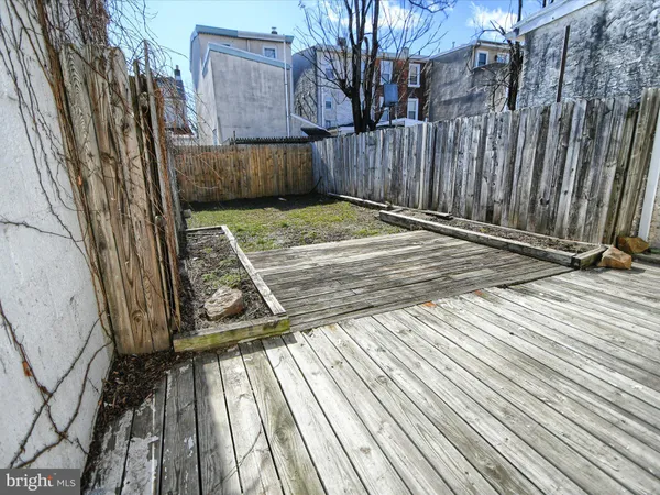 $2,100 | 24 West Front Street, Bridgeport, PA 19405