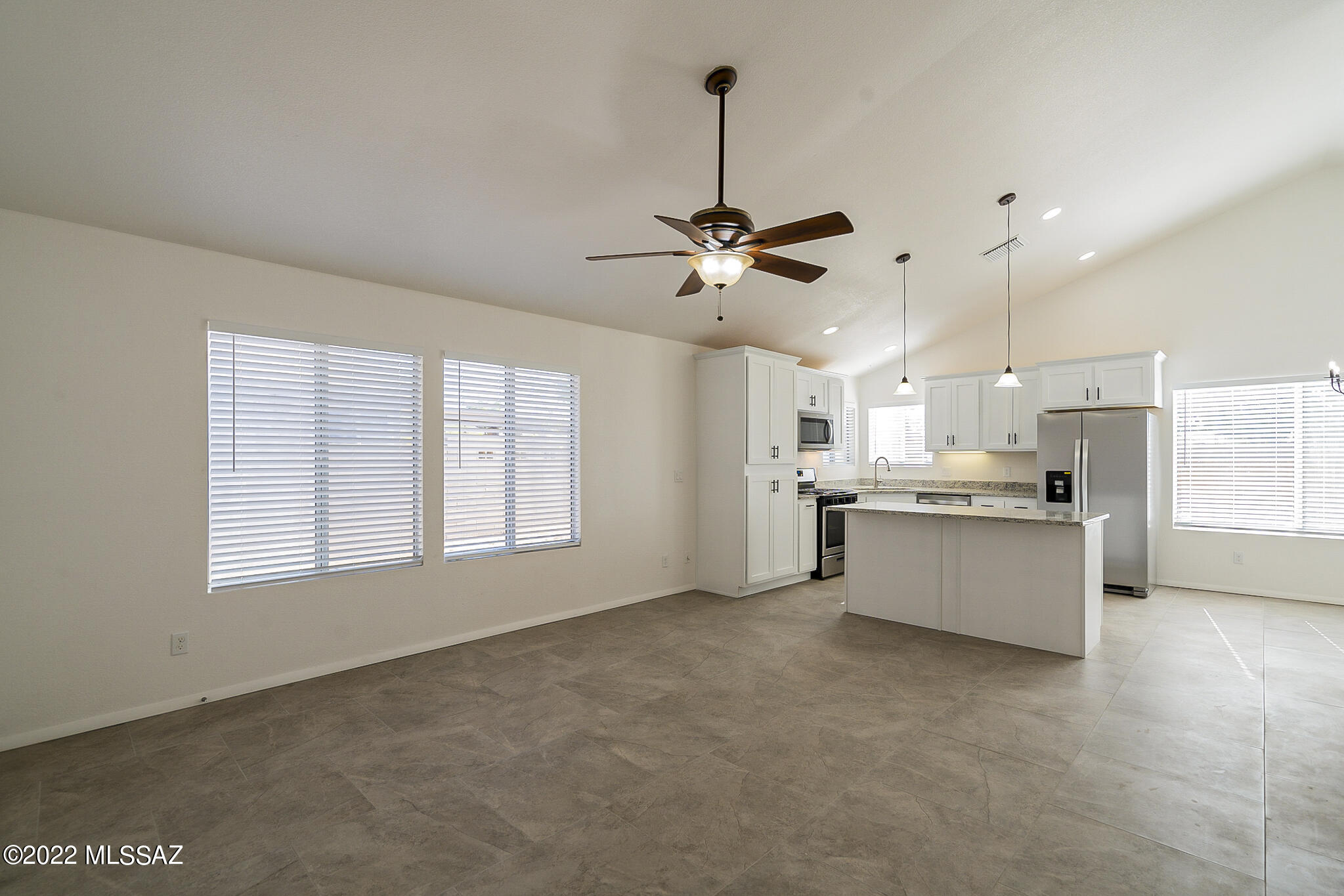 5352 South Stockwell Road Tucson, AZ 85746 - Photo 4 of 18 Gallery Image 4