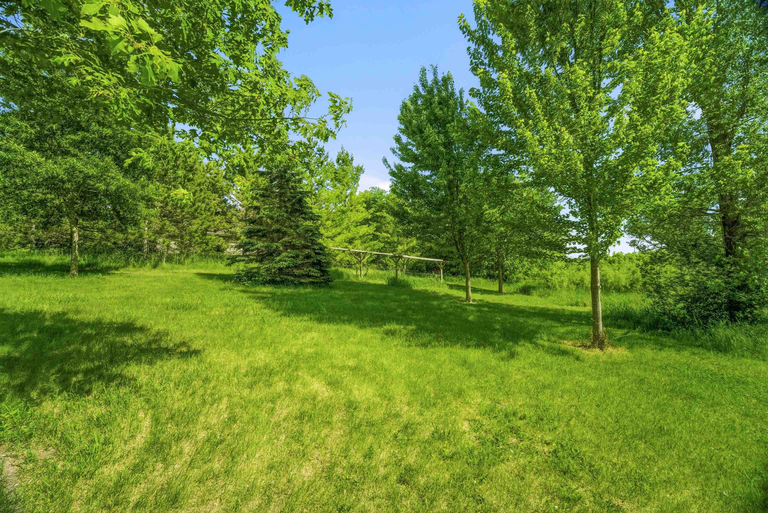 W3549 Center Valley Road Appleton, WI 54913 - Photo 34 of 52