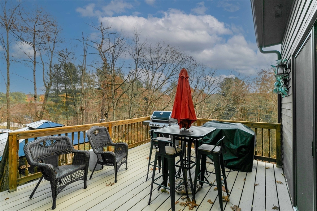 135 Burlingame Road Charlton, MA 01507 - Photo 4 of 35