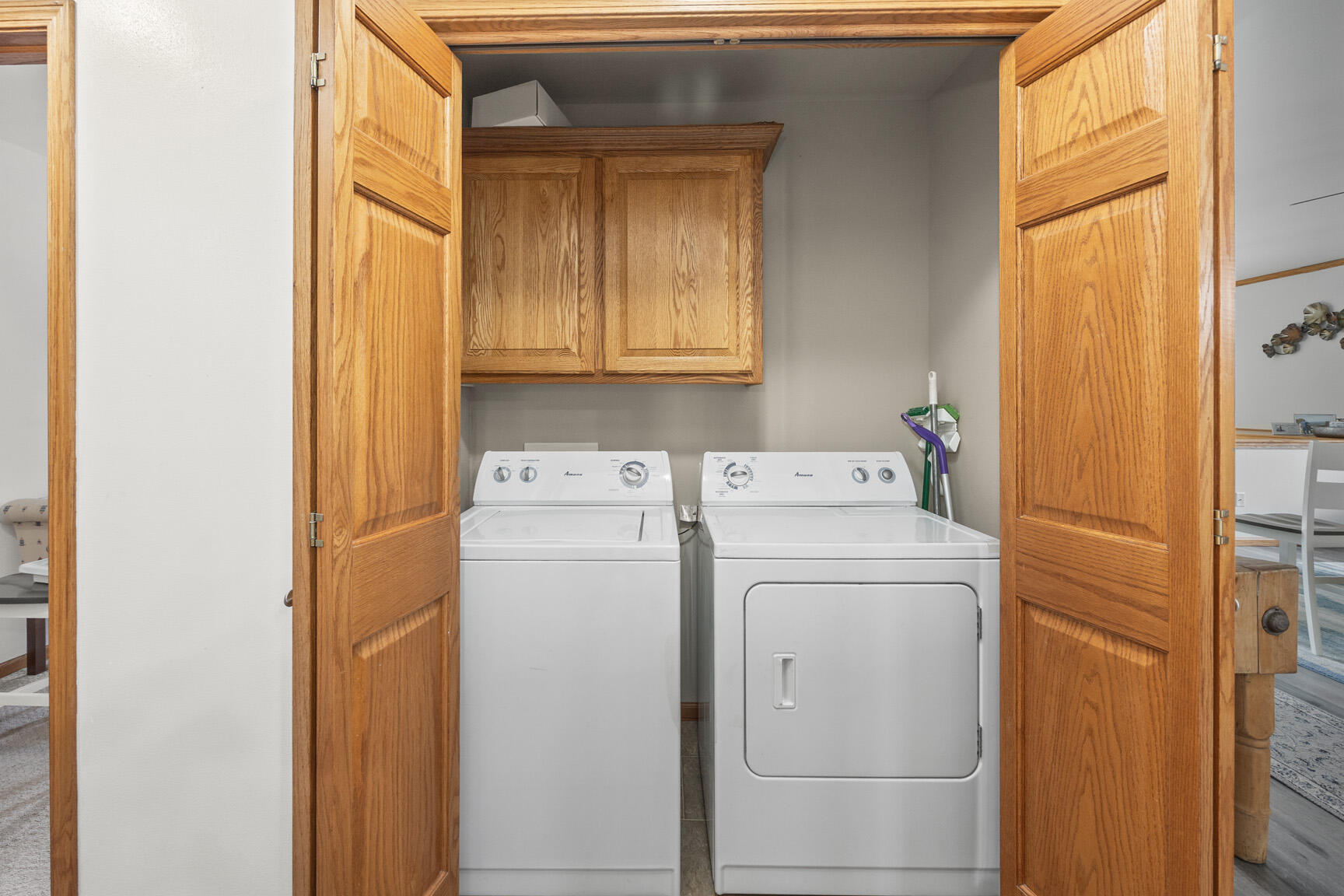 1300 Oak Tree Court Slinger, WI 53086 - Photo 16 of 40 Laundry Area