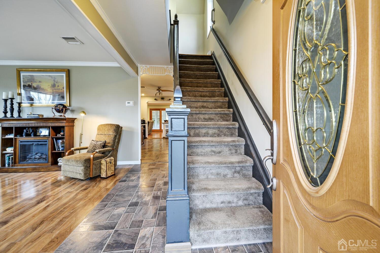 28 Rector Avenue Woodbridge, NJ 07095 - Photo 6 of 32 a view of a hallway with seating space