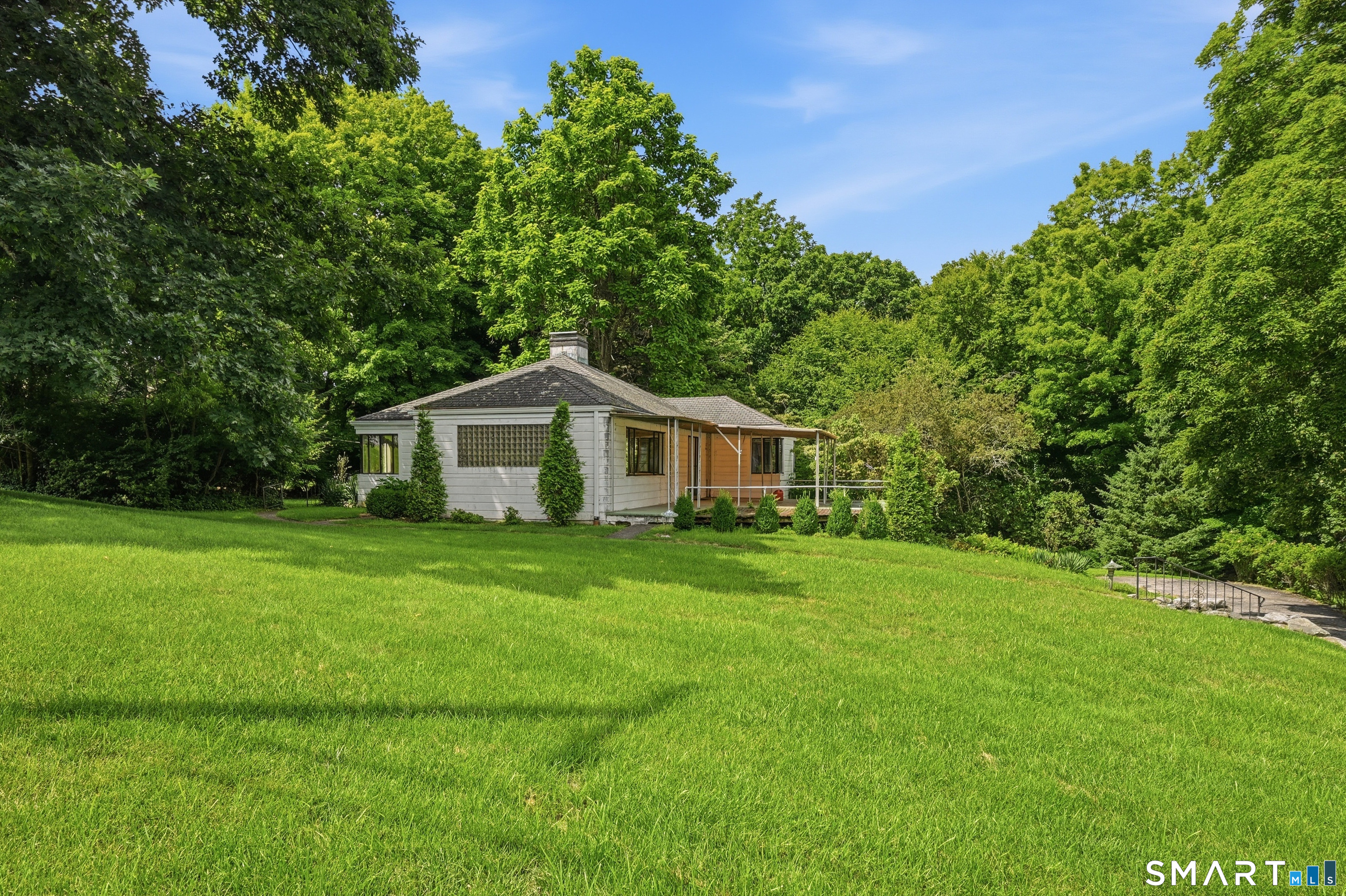 6 Taylor Road Bethel, CT 06801 - Photo 1 of 37 Gallery Image 1