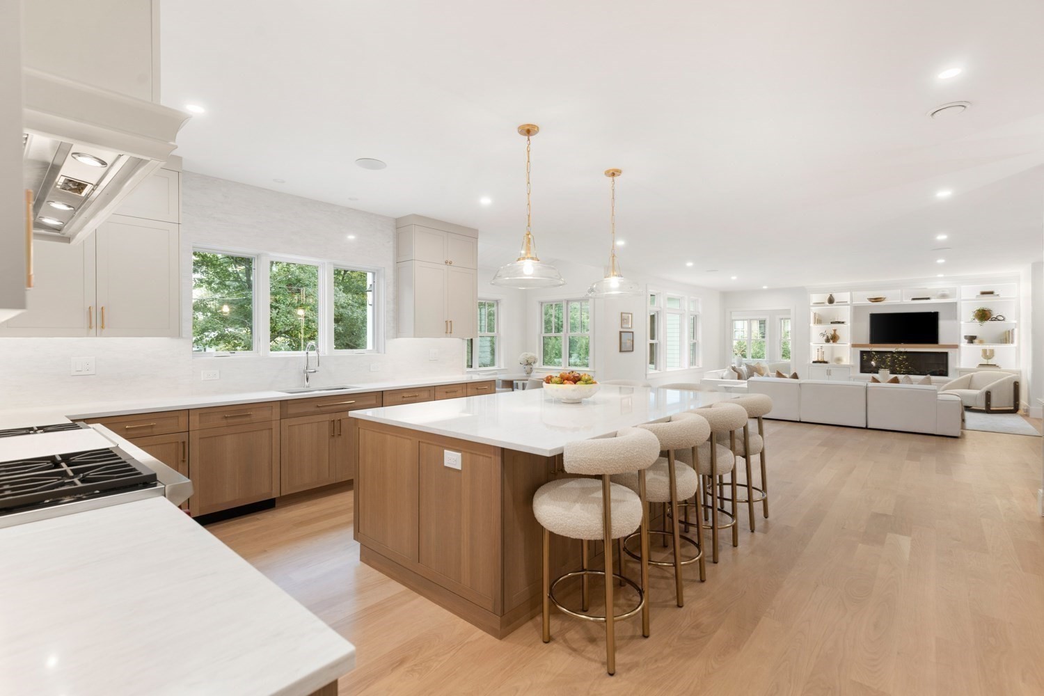 24 Fiske Road Lexington, MA 02420 - Photo 11 of 39 Gallery Image 11