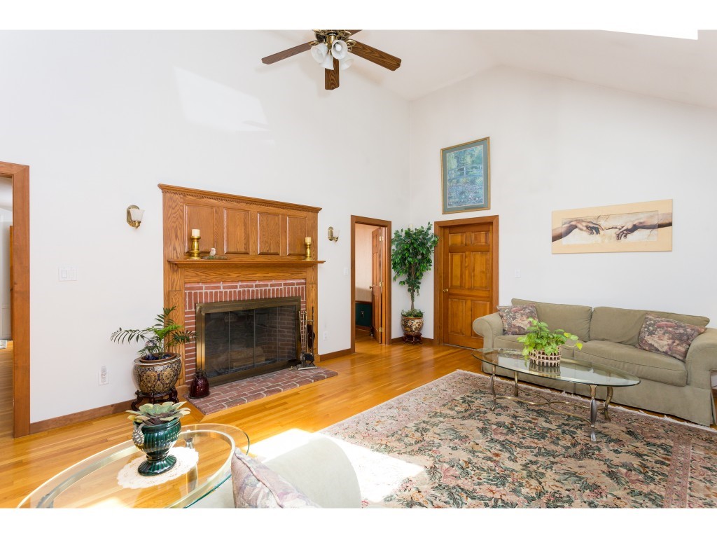 8 Colonial Way Exeter, NH 03833 - Photo 15 of 36 Gallery Image 15