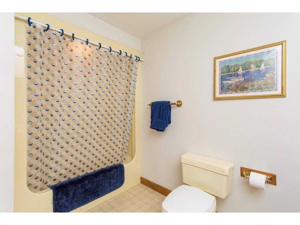 8 Colonial Way Exeter, NH 03833 - Photo 27 of 36 Gallery Image 27