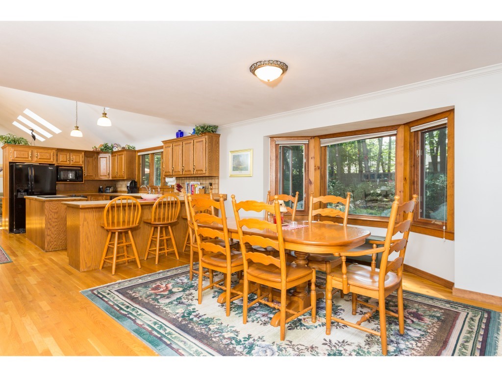 8 Colonial Way Exeter, NH 03833 - Photo 4 of 36 Gallery Image 4