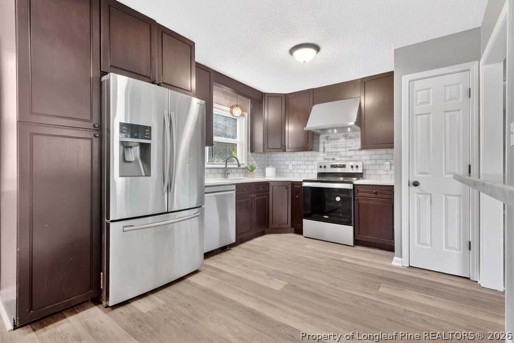 2627 Dumbarton Road Fayetteville, NC 28306 - Photo 6 of 20 KITCHEN