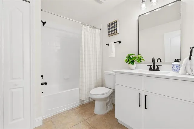 $339,000 | 1112 Seminole Sky Drive, Ruskin, FL 33570