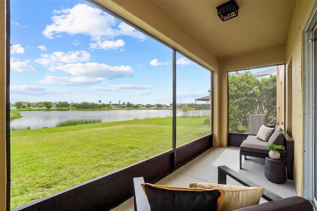 $339,000 | 1112 Seminole Sky Drive, Ruskin, FL 33570