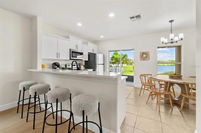 $339,000 | 1112 Seminole Sky Drive, Ruskin, FL 33570