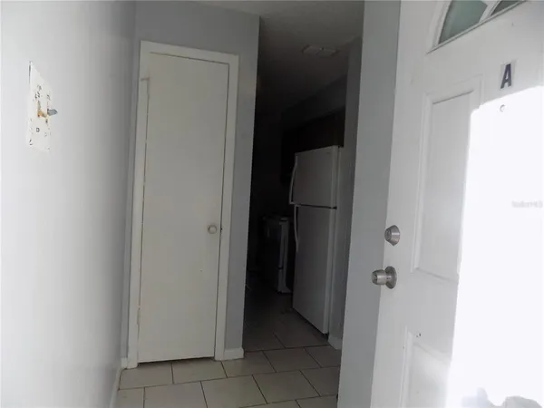 a view of bathroom with utility room