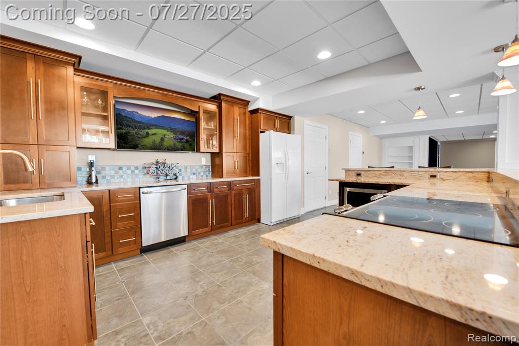 736 Inverness Highland, MI 48357 - Photo 41 of 62 Gallery Image 41