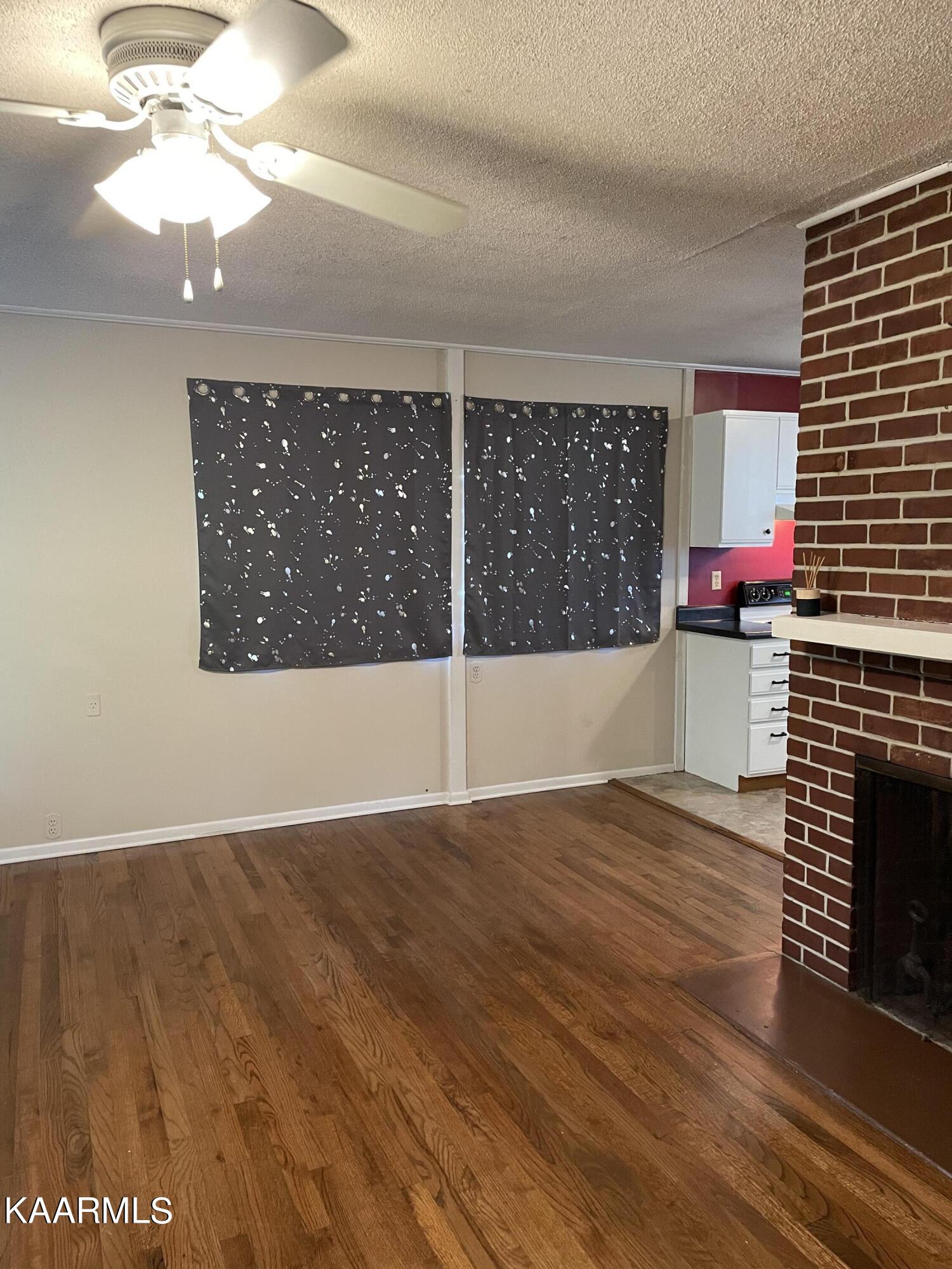 169 California Avenue Oak Ridge, TN 37830 - Photo 12 of 43 96558F8B-12EC-4080-BFE8-7D615B25832D