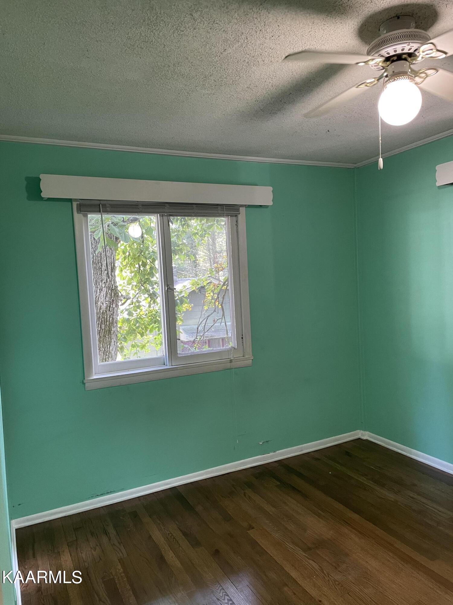 169 California Avenue Oak Ridge, TN 37830 - Photo 34 of 43 08F0AB06-7053-40B1-AE9A-B0A20A505DBD