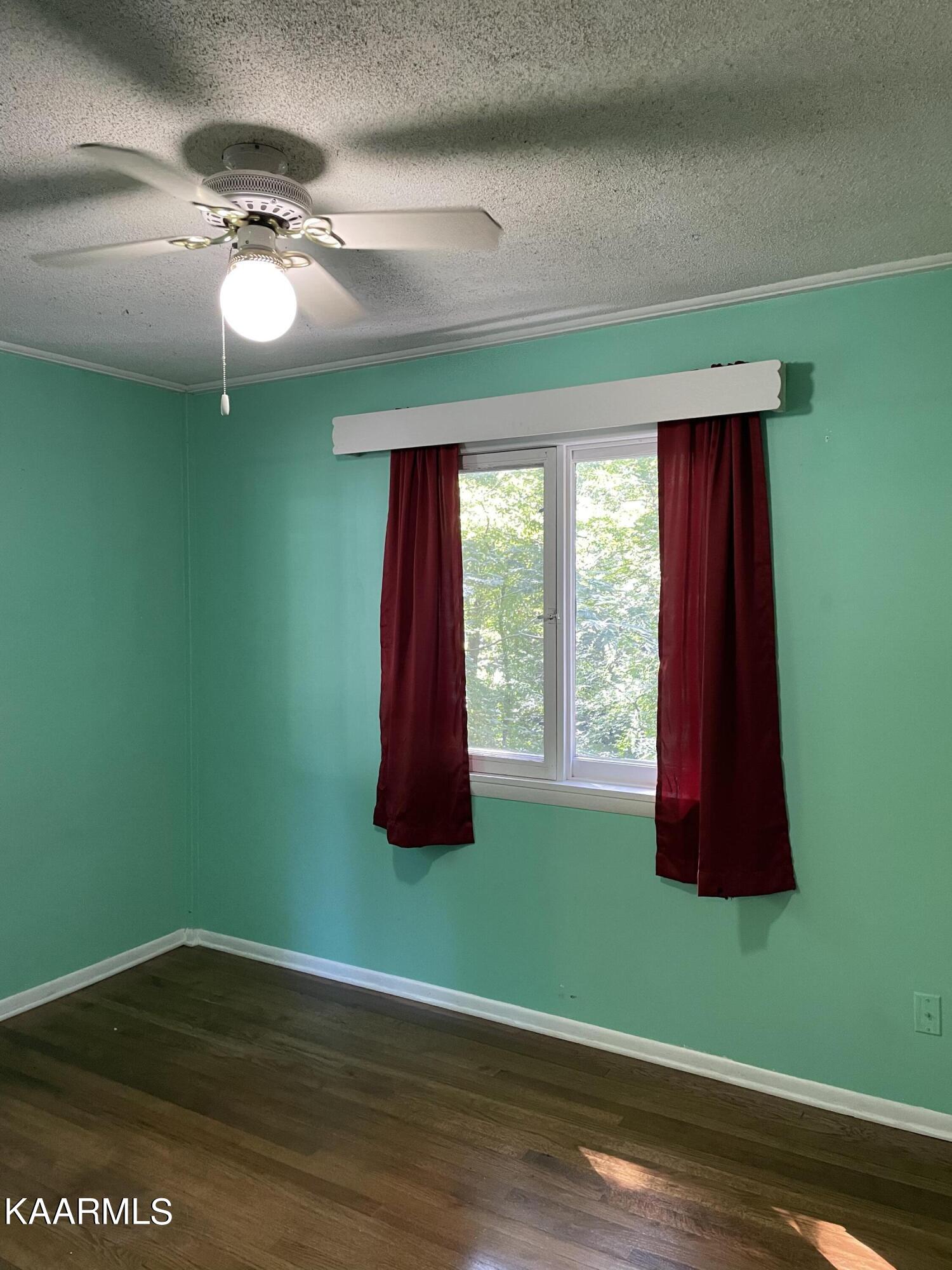 169 California Avenue Oak Ridge, TN 37830 - Photo 35 of 43 C1D13320-9613-4557-8E87-4760799CCC9B
