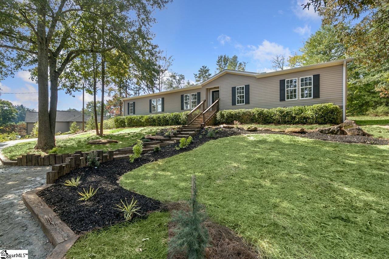 145 Waspnest Road Lyman, SC 29365 - Photo 2 of 36 Gallery Image 2