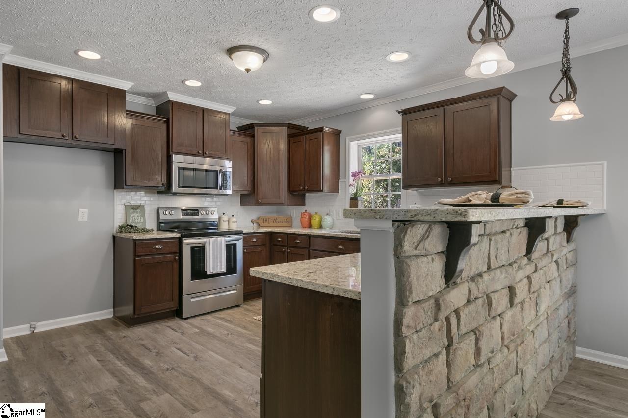 145 Waspnest Road Lyman, SC 29365 - Photo 8 of 36 Gallery Image 8