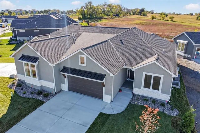 $633,845 | 11560 North Olathe View Road, Olathe, KS 66061
