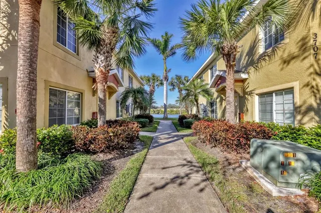 $247,900 | 3715 45th Terrace West, Unit 108, Bradenton, FL 34210