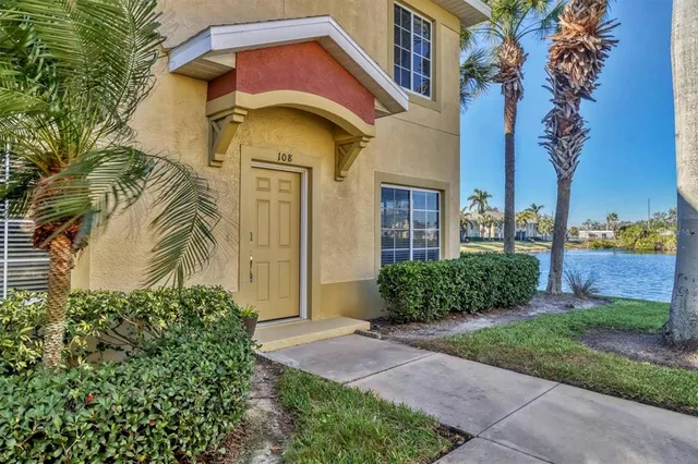 $247,900 | 3715 45th Terrace West, Unit 108, Bradenton, FL 34210
