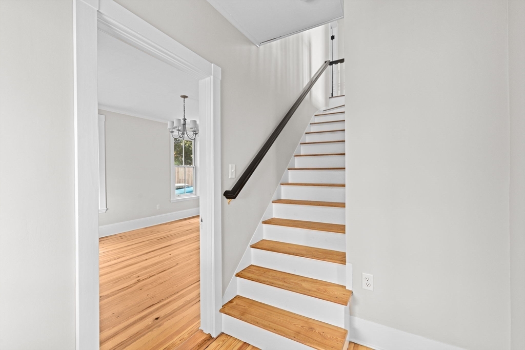92 Hampton Circle Hull, MA 02045 - Photo 19 of 28 a view of entryway