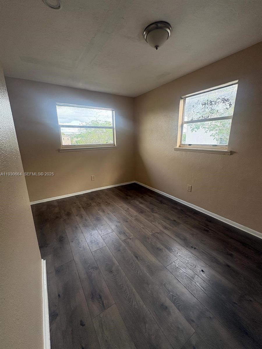 781 Northwest 22nd Road Fort Lauderdale, FL 33311 - Photo 3 of 12