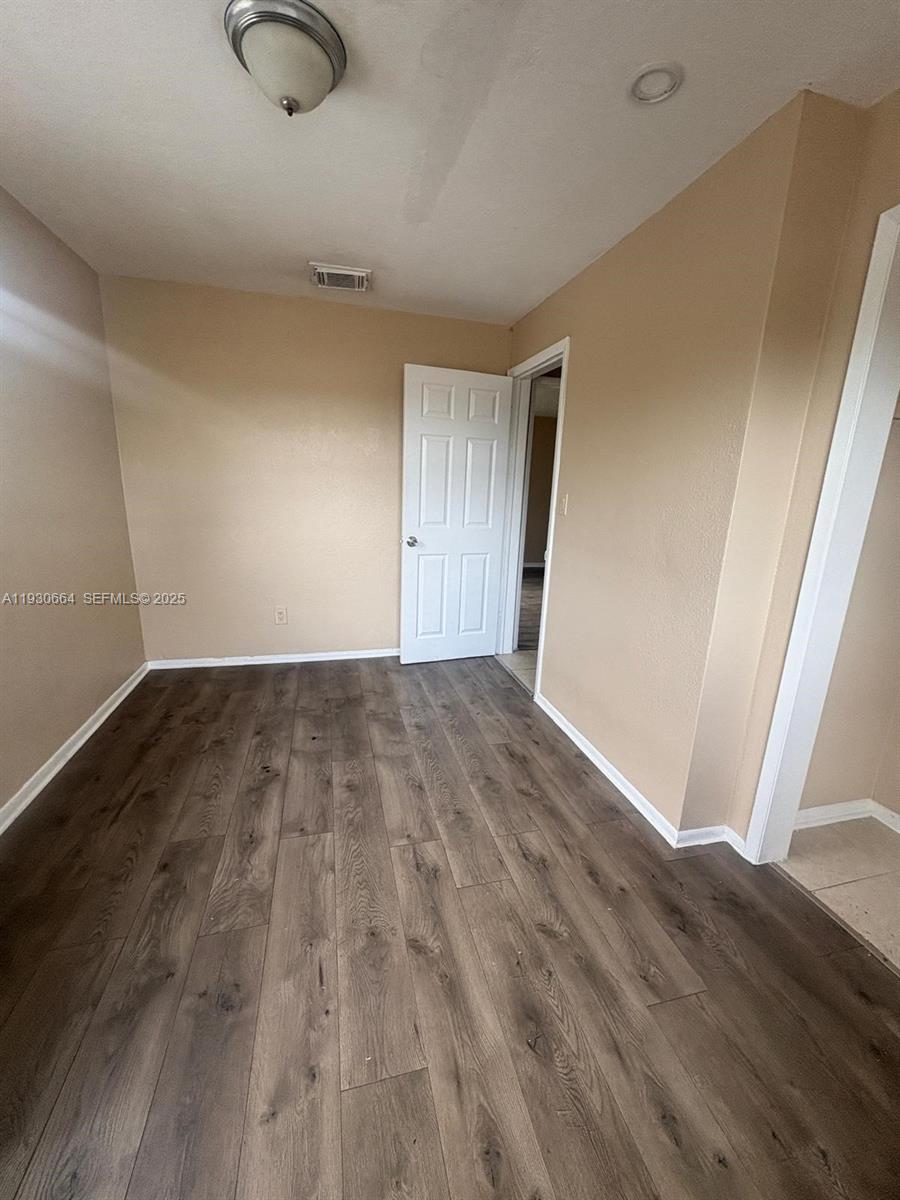 781 Northwest 22nd Road Fort Lauderdale, FL 33311 - Photo 4 of 12