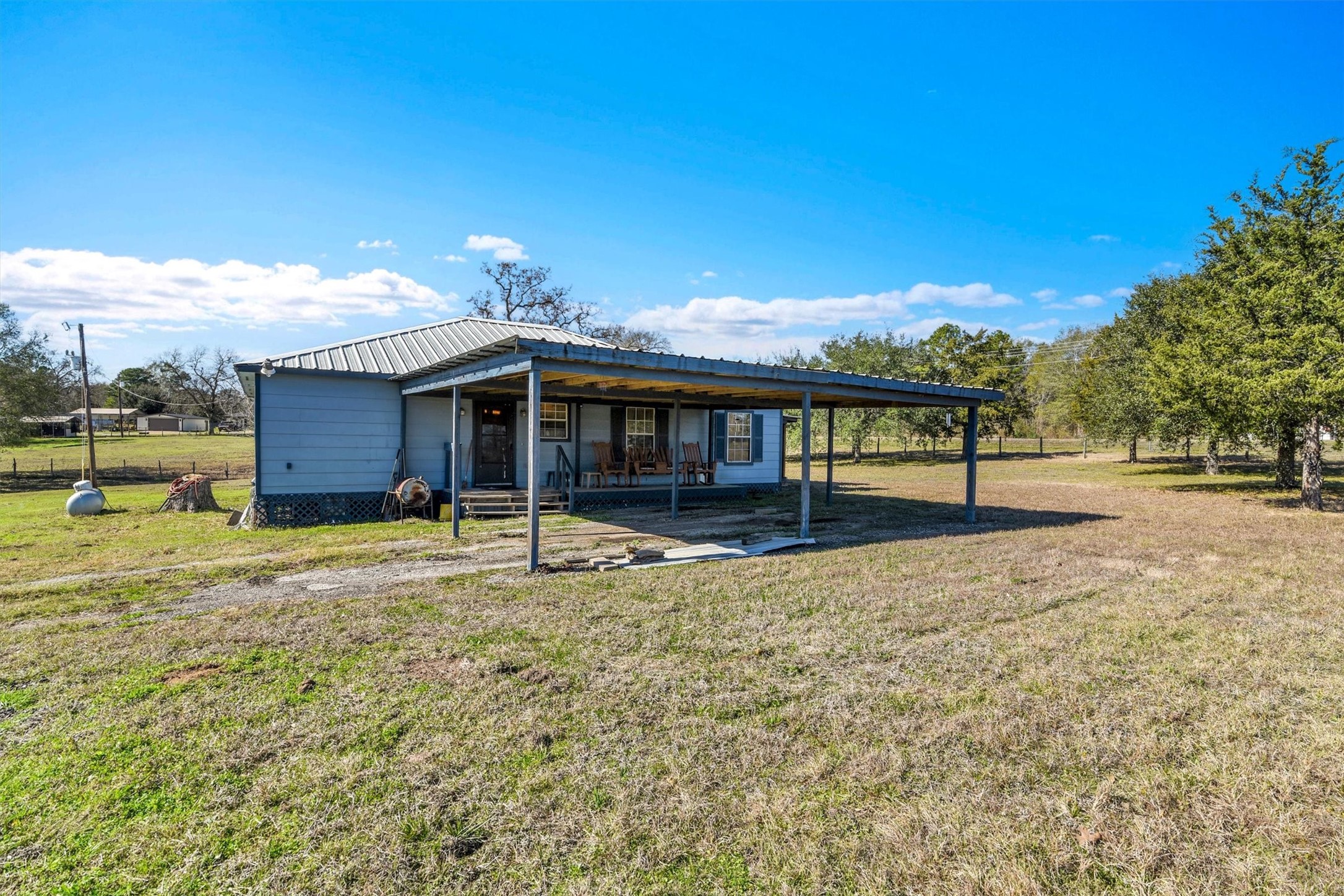 959 Walker Loop Huntsville, TX 77340 - Photo 25 of 39