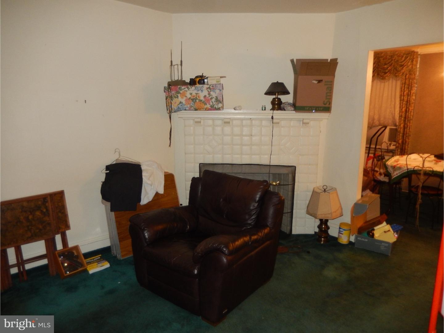5962 Colgate Street Philadelphia, PA 19120 - Photo 3 of 13 Living Room