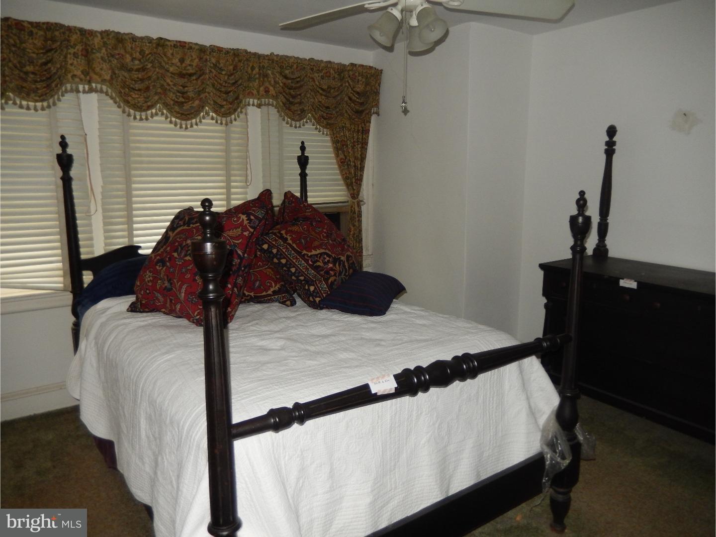 5962 Colgate Street Philadelphia, PA 19120 - Photo 7 of 13 Bedroom - Main