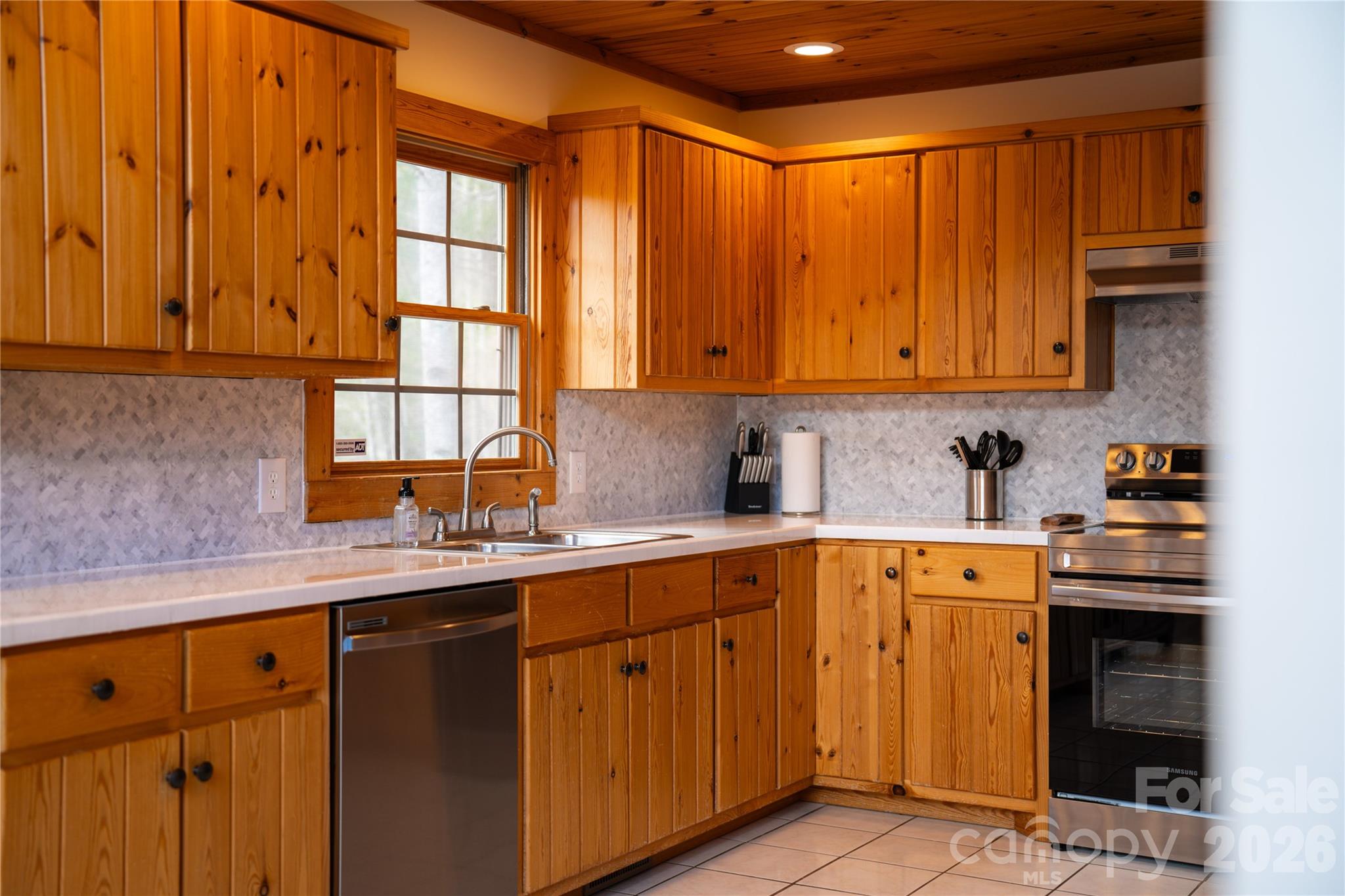 6006 Waterfalls Road Lenoir, NC 28645 - Photo 9 of 42