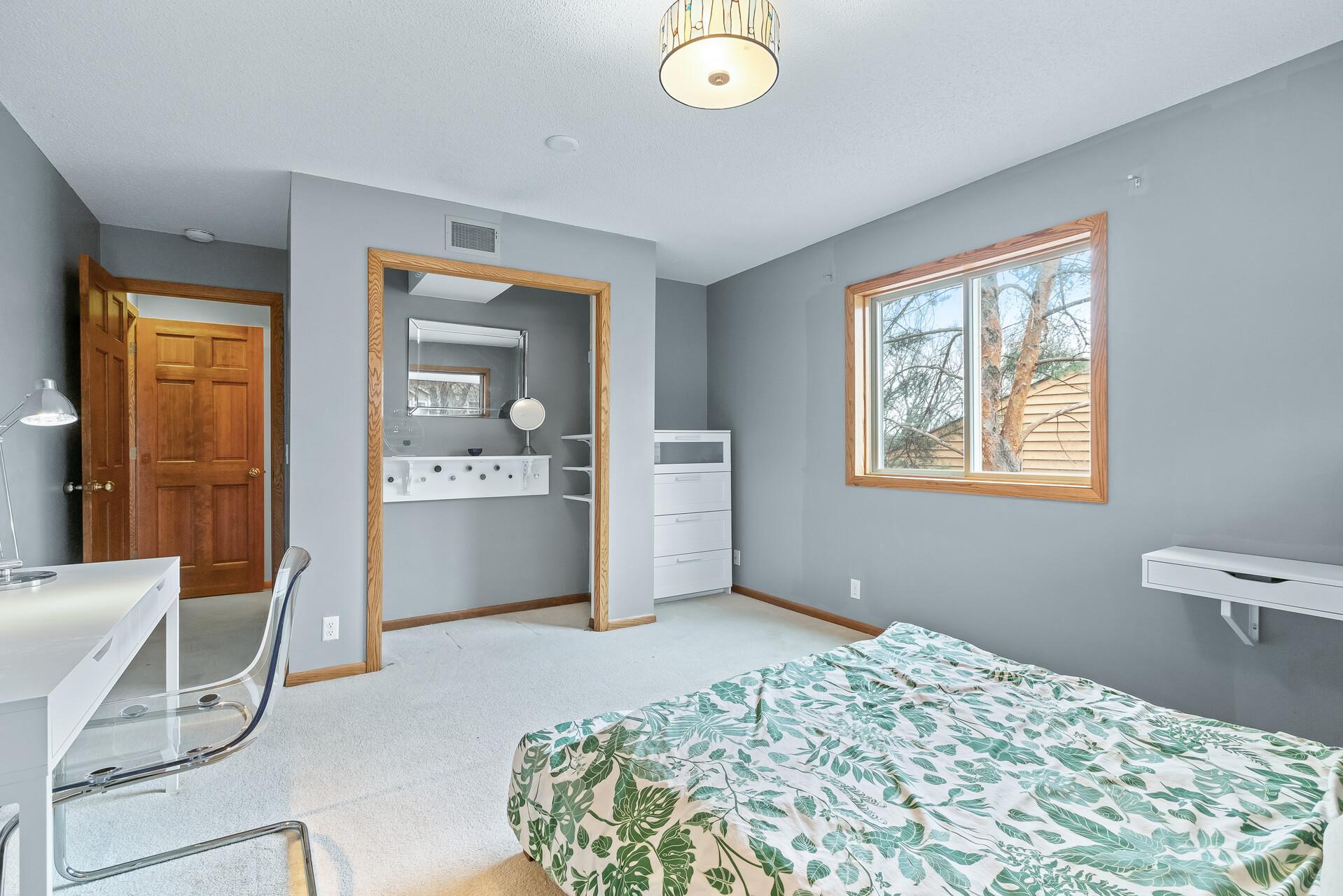 8000 Telegraph Road Bloomington, MN 55438 - Photo 34 of 59 Gallery Image 34