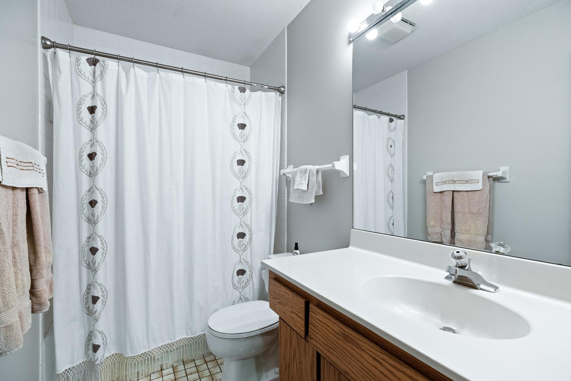 8000 Telegraph Road Bloomington, MN 55438 - Photo 37 of 59 Gallery Image 37