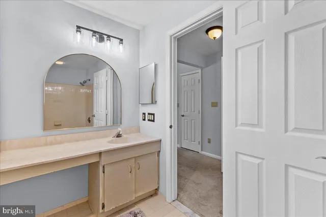 $279,000 | 222 Steeplechase Court, Woodbury, NJ 08096