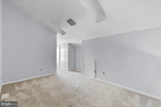 $279,000 | 222 Steeplechase Court, Woodbury, NJ 08096