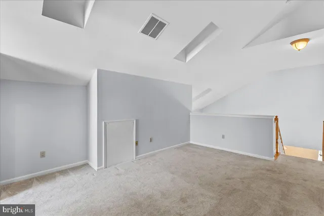 $279,000 | 222 Steeplechase Court, Woodbury, NJ 08096