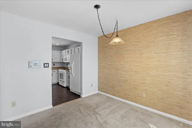 $279,000 | 222 Steeplechase Court, Woodbury, NJ 08096